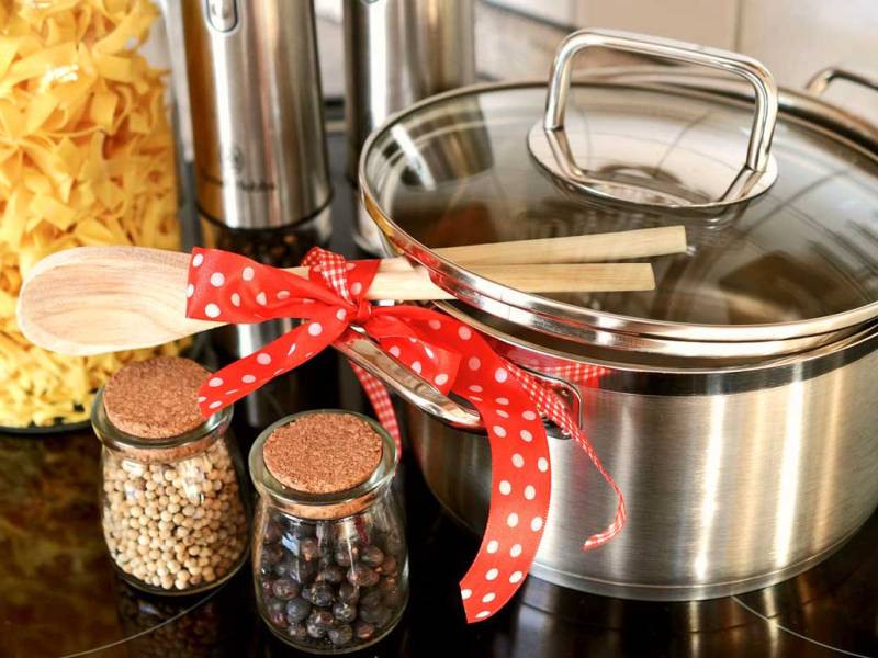 What is the Safest Cookware Material?